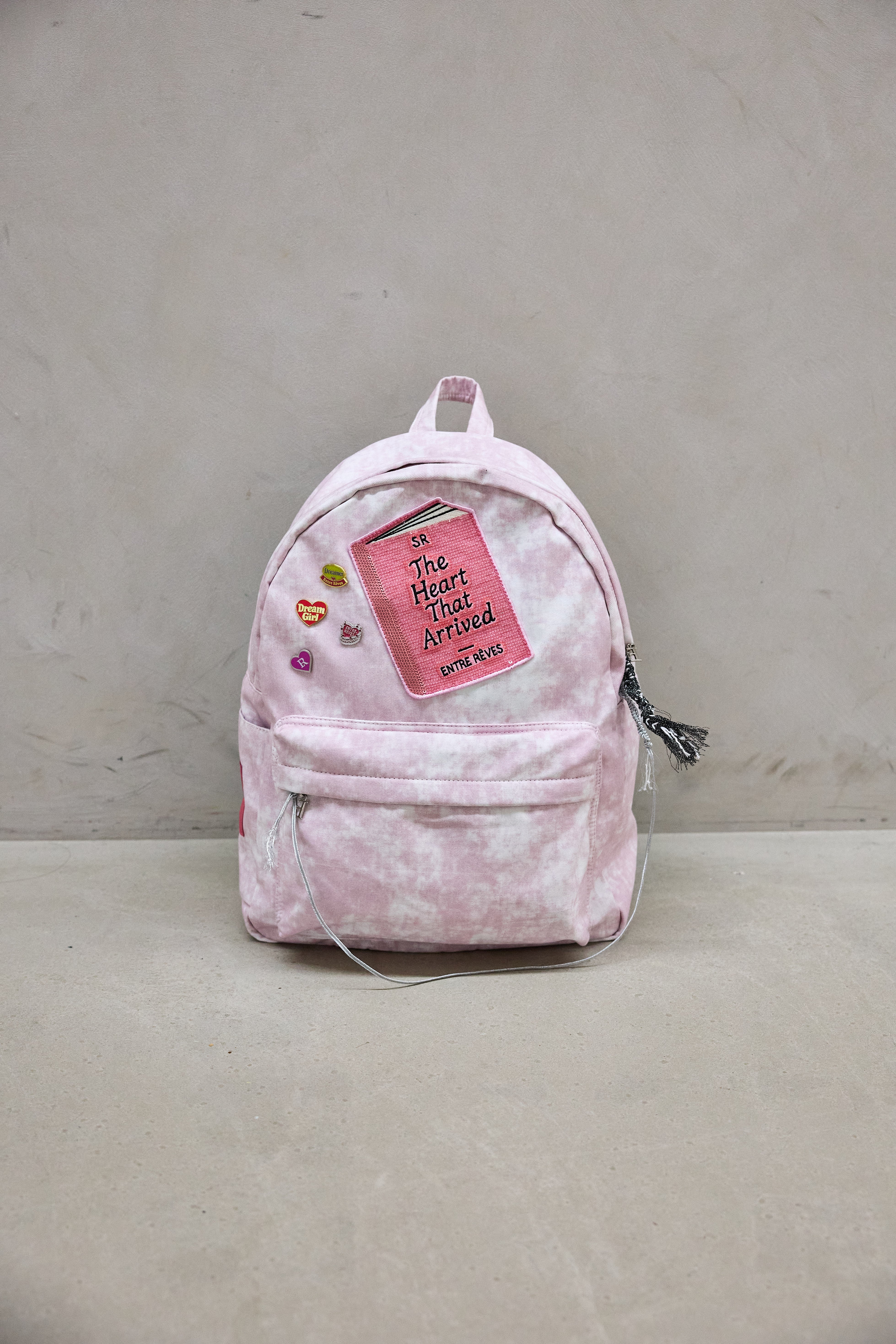 CHERRY CAKE BADGE