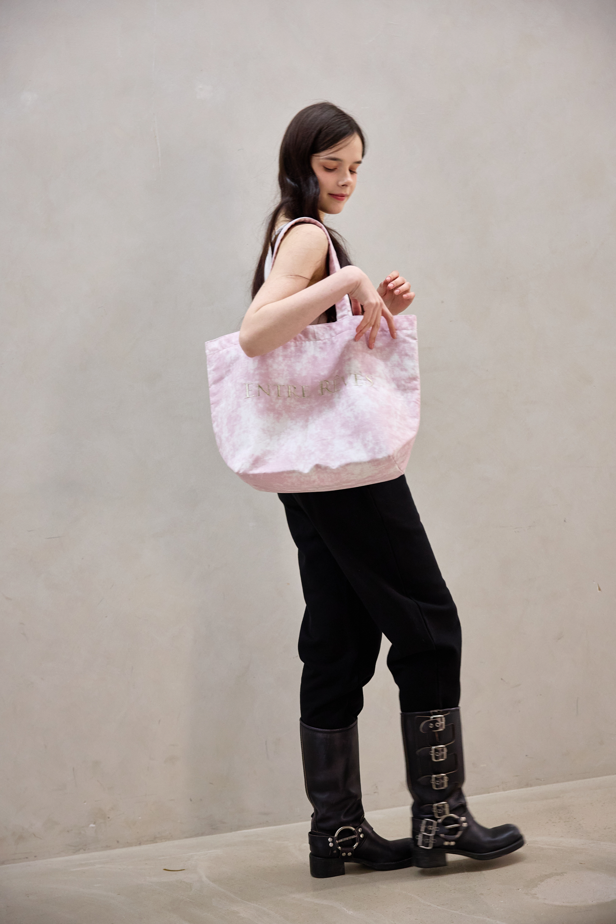 SOFT PINK WASHED SHOULDER BAG