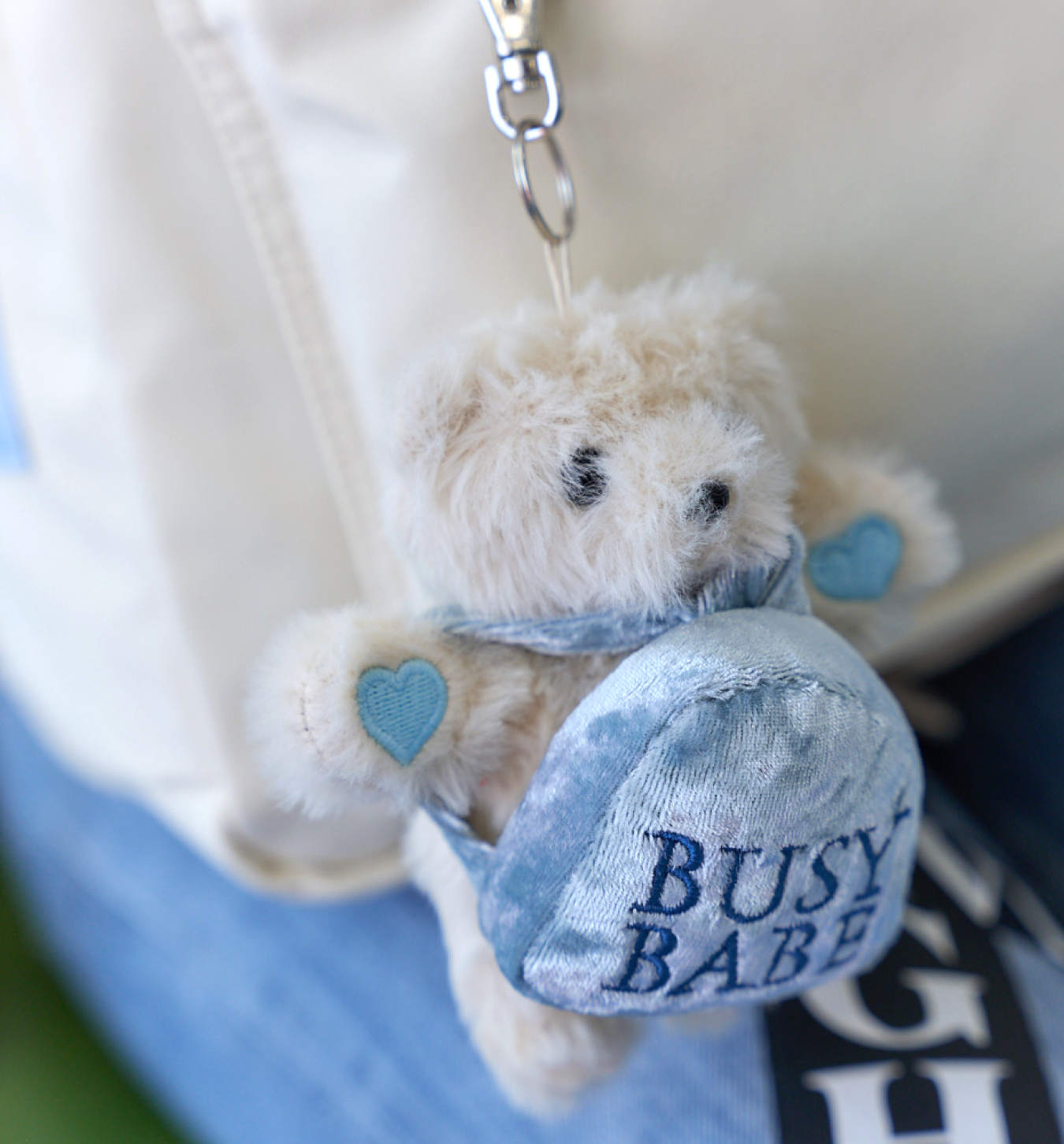 BUSY TEDDY BLUE KEYRING